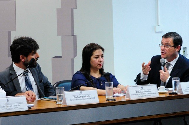 Emilio no congresso pl 399